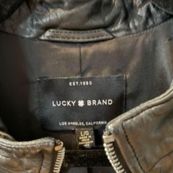 Lucky Brand leather jacket, size L bought it for 450$ but never wore it. - Picture 3 of 3
